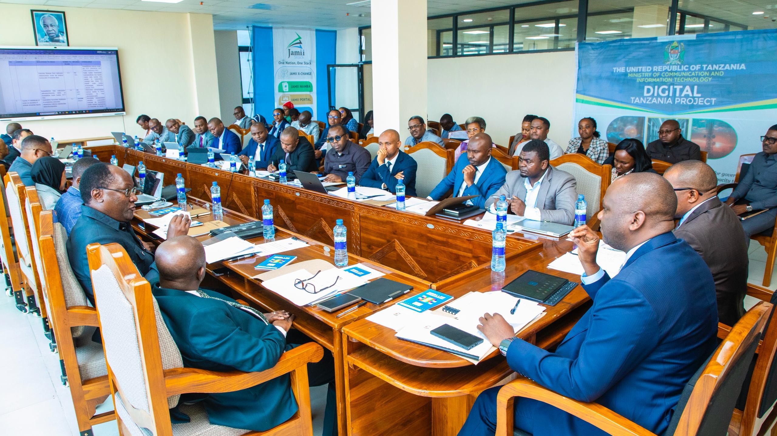 Wizara ya Mawasiliano na Teknolojia ya Habari