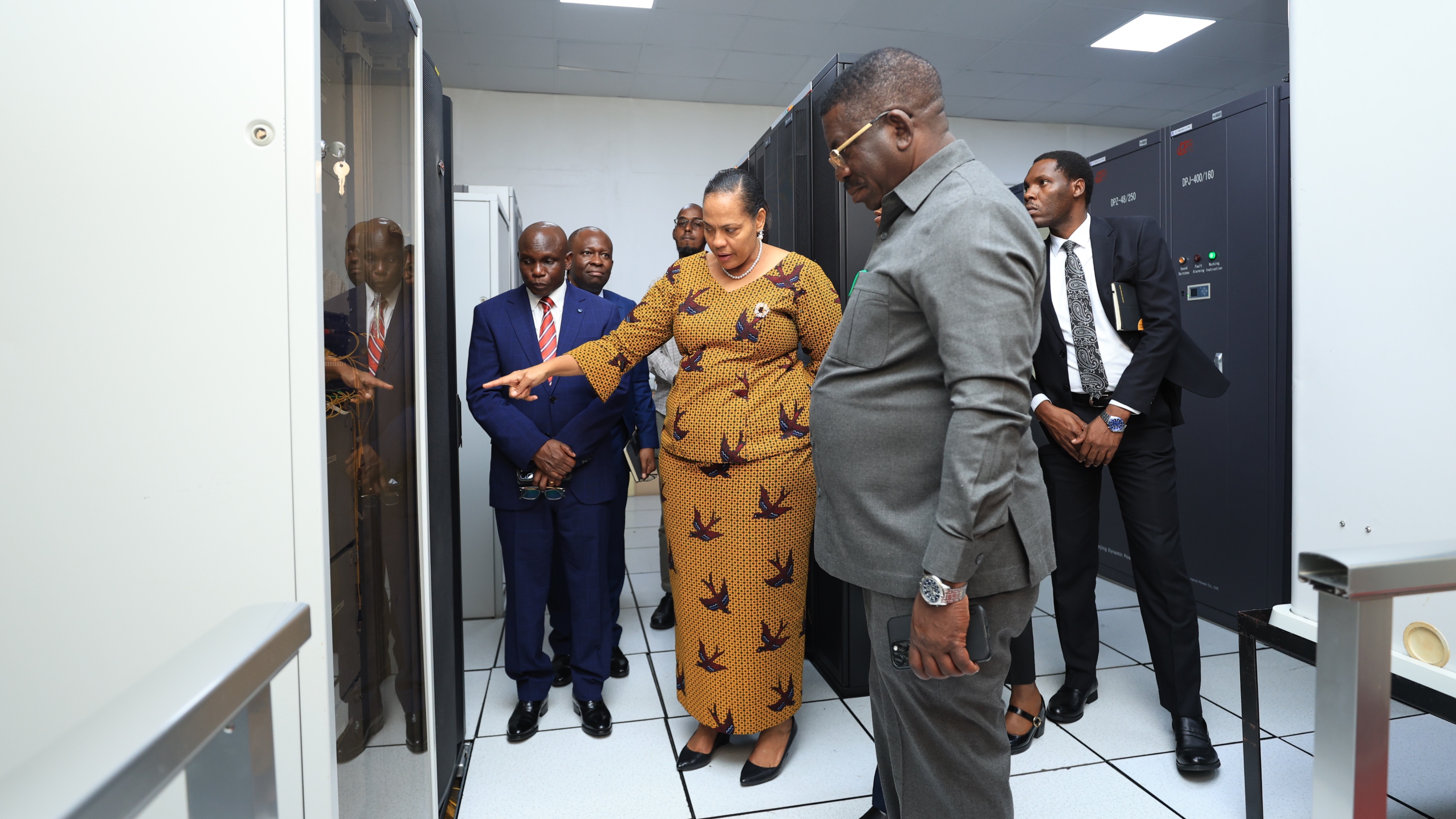 Wizara ya Mawasiliano na Teknolojia ya Habari