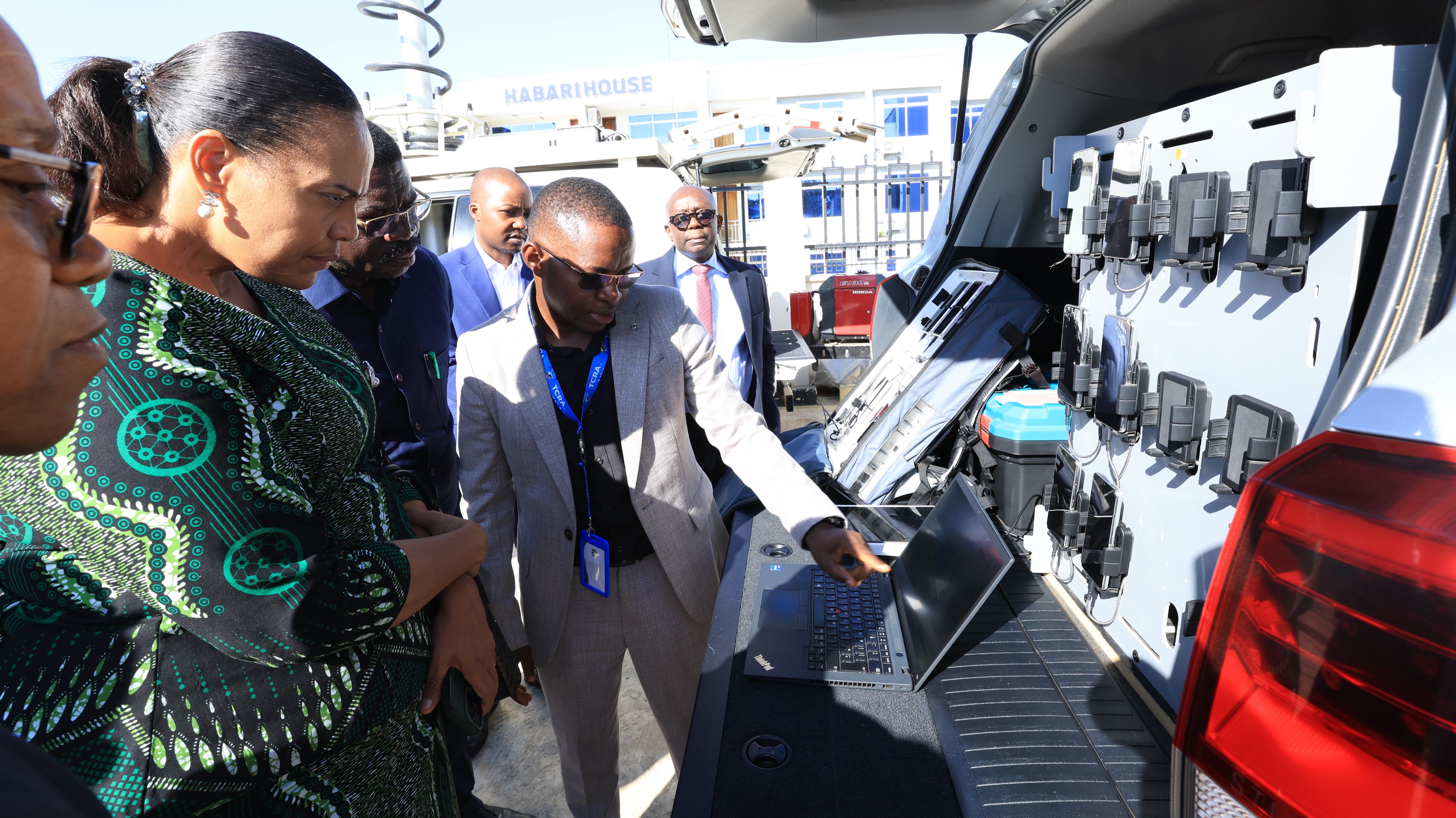 Wizara ya Mawasiliano na Teknolojia ya Habari