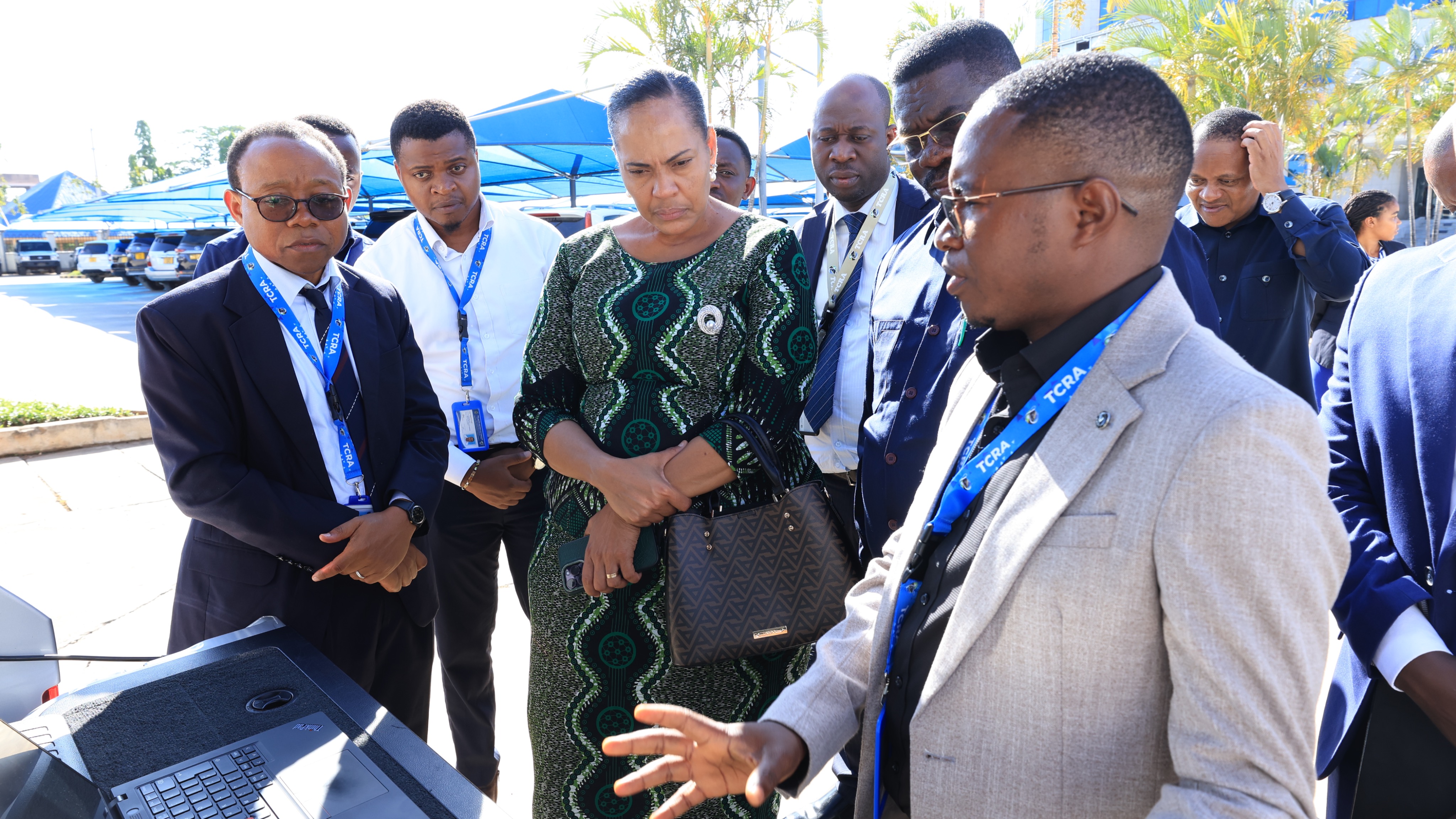 Waziri Kairuki Aitaka TCRA Kuboresha Huduma na Kuendana na Kasi ya Maendeleo ya Teknolojia ya Mawasi...