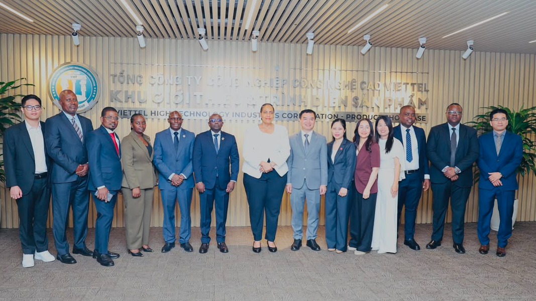 Tanzania Explores Advanced Digital Technologies During Visit to Viettel High Technology